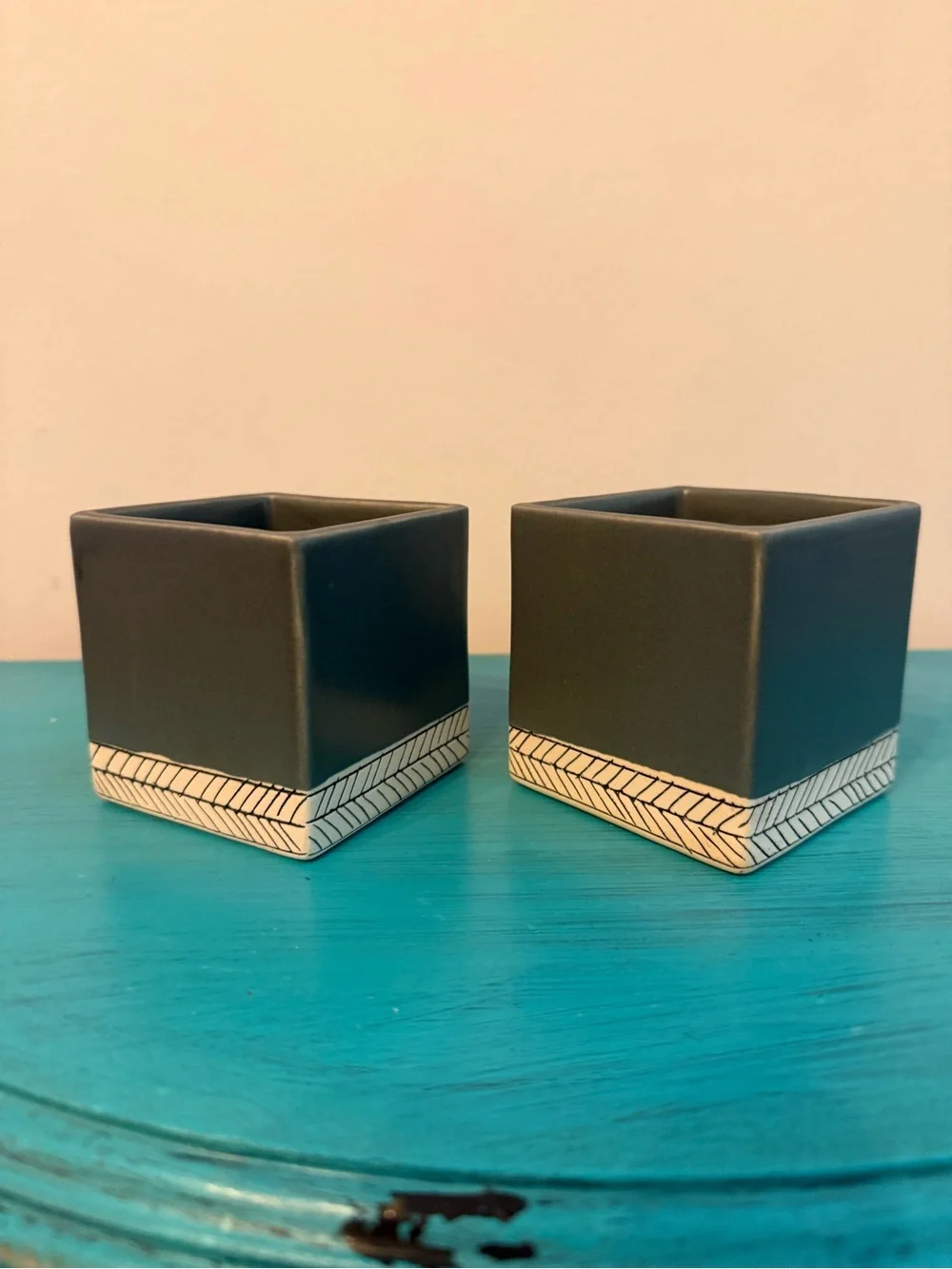 Set - 2 Signed Elizabeth Benotti Handmade Ceramic Planters Gray Pottery Ebenotti